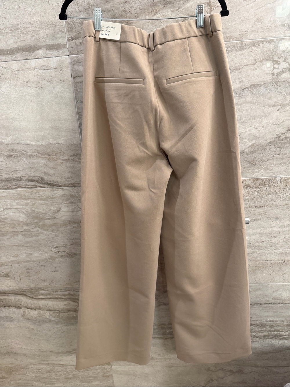 Abercrombie & Fitch Wide-Leg Pleated Pants in Beige - Picture 3 of 3